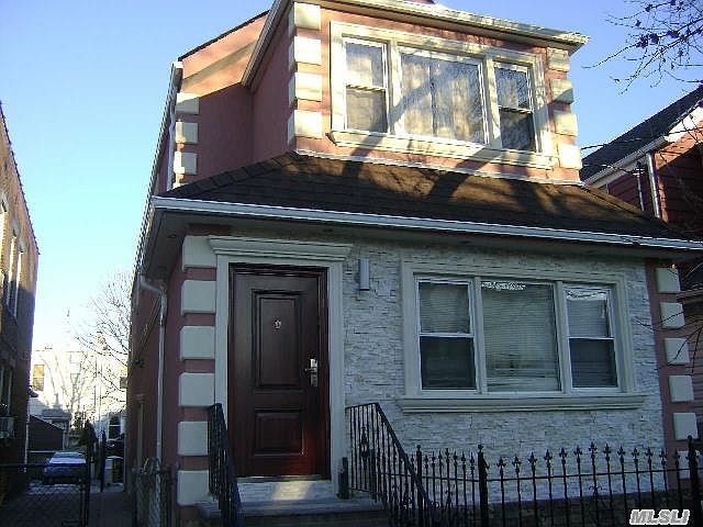 1st image of 90-17 143st