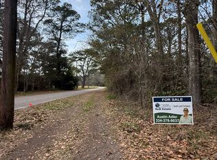 Julius St, Bayou La Batre, AL 36509