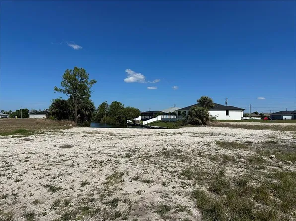 2111 NE 41st ST, CAPE CORAL, FL 33909