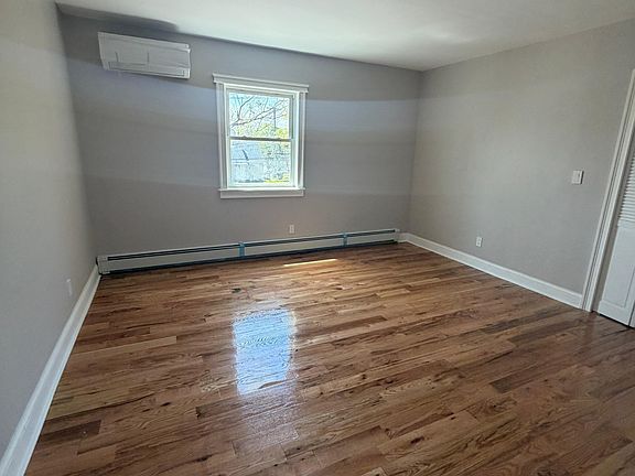 5th image of 14619 183rd St Floor 1