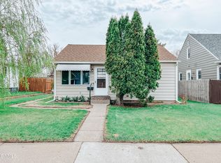 1112 1st Ave E, Williston, ND 58801