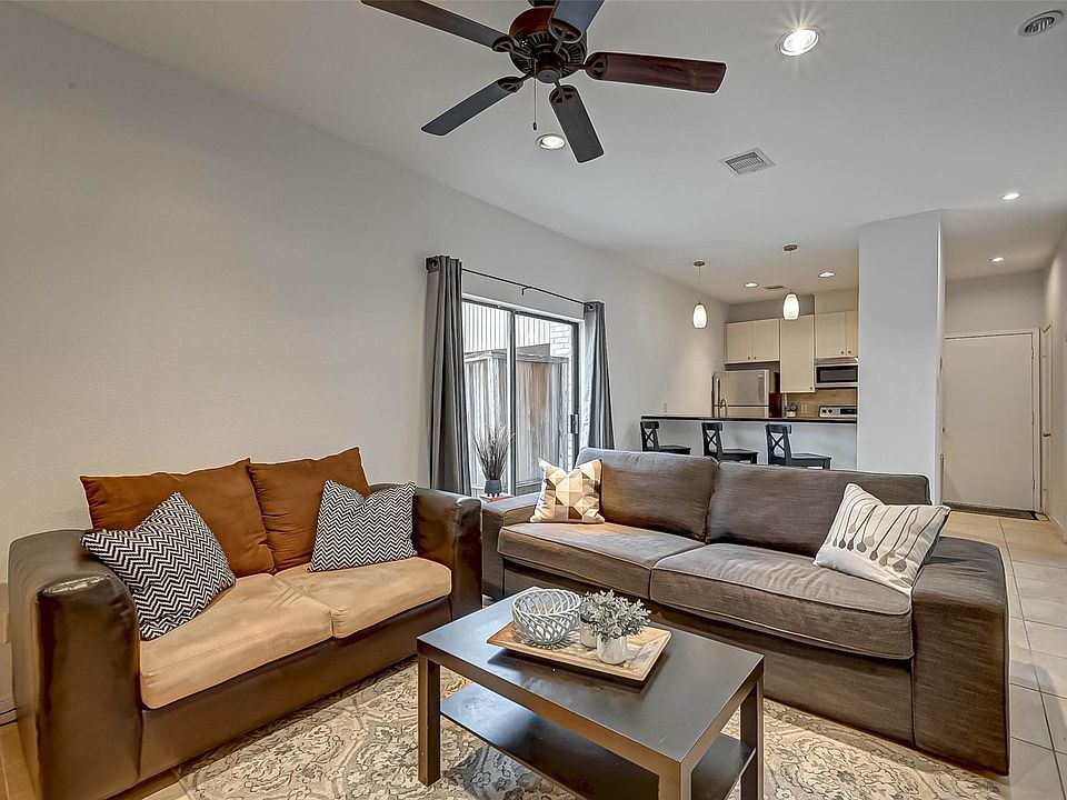 1st image of 1920 Augusta Dr Unit 6
