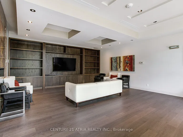 26 Norton Ave #1106 — Photo 3