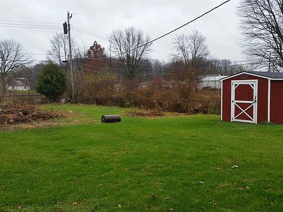 2nd image of 3104 Paradise Dr