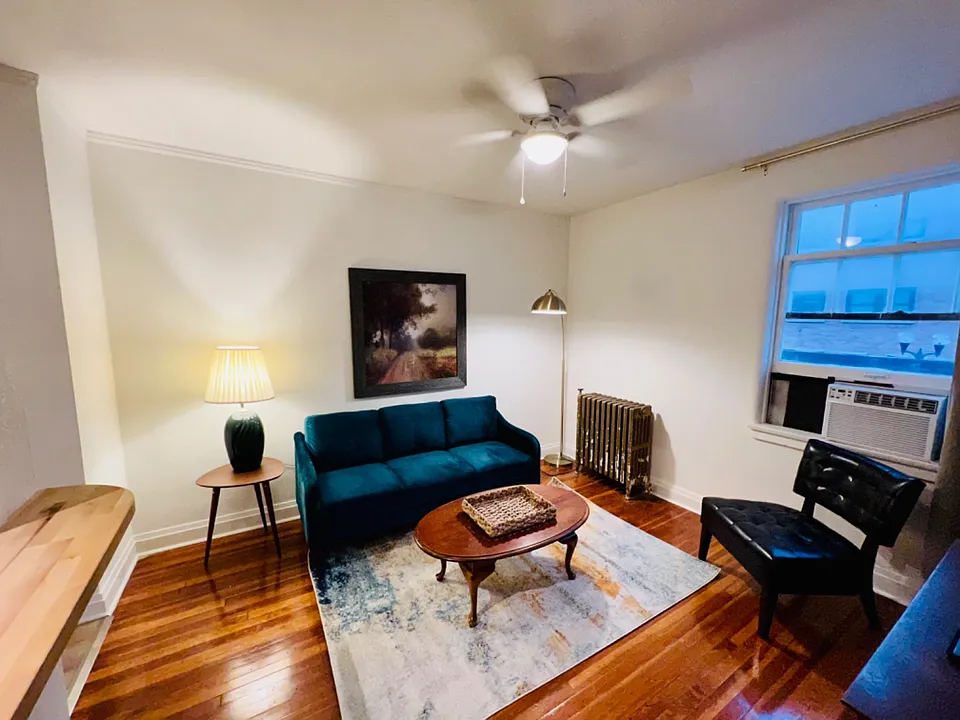 425 W Main St #209