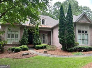 1095 River Laurel Dr, Suwanee, GA