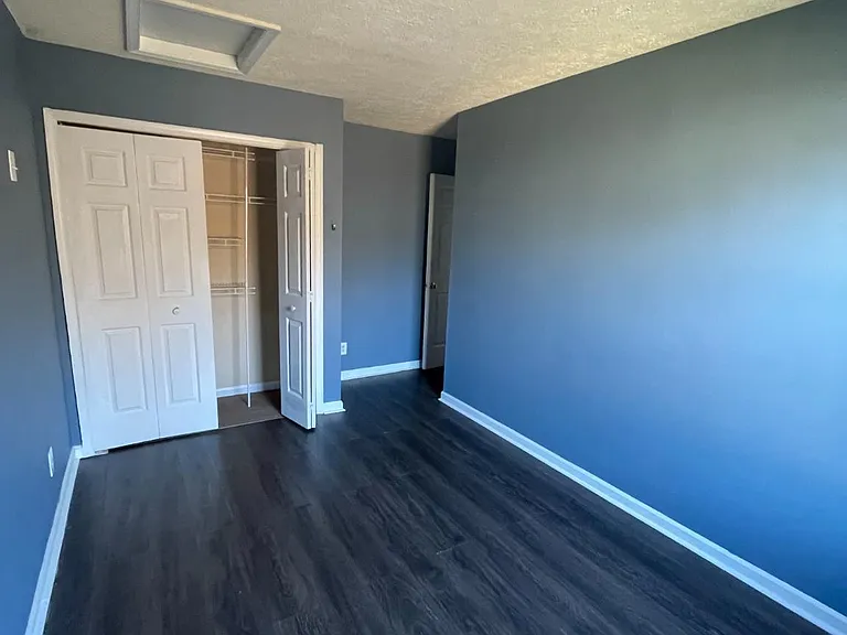 313 Stafford Mews Ln — Photo 12