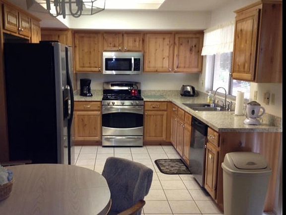 3rd image of 14677 W Yosemite Dr