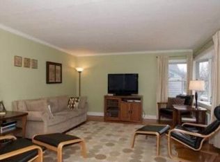 71 Glendale Rd, Marblehead, MA 01945