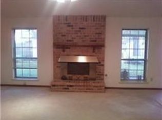 2704 Parrott Ave, Rosenberg, TX 77471