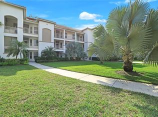 8267 Parkstone Pl E #104, Naples, FL 34120