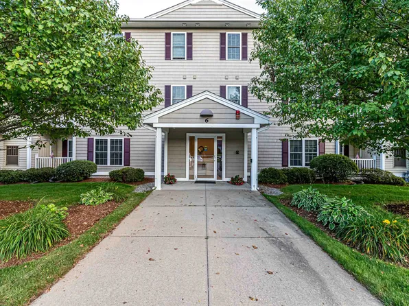 6 Stearns Lane #207, Merrimack, NH 03054