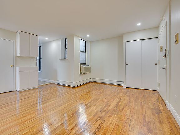 5th image of 14-17 31st Ave #2E