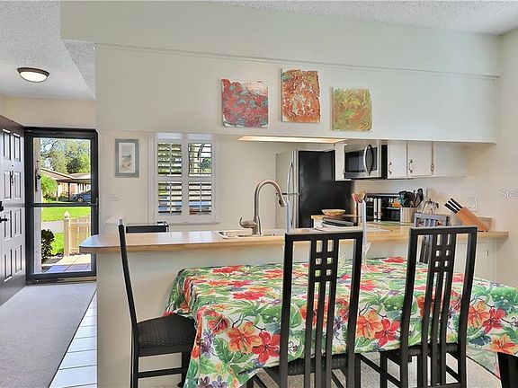 4th image of 38327 Ironwood Pl