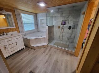 325 Scataway Rd, Hiawassee, GA 30546