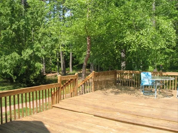 15 Kristen Ln, Cartersville, GA 30121