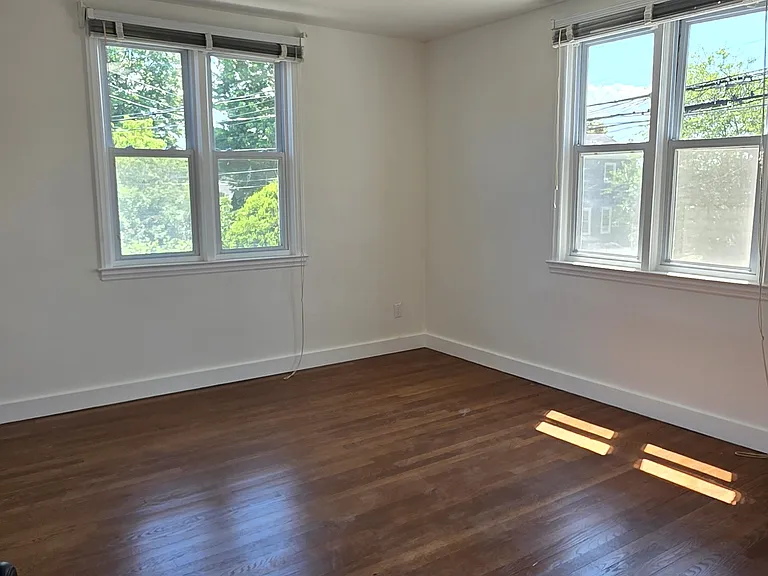 512 Minnieford Ave #1 — Photo 8