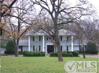 7237 Meadowbrook Dr, Fort Worth, TX 76112