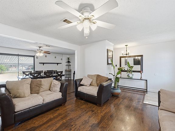 4th image of 2724 Old Robinson Rd