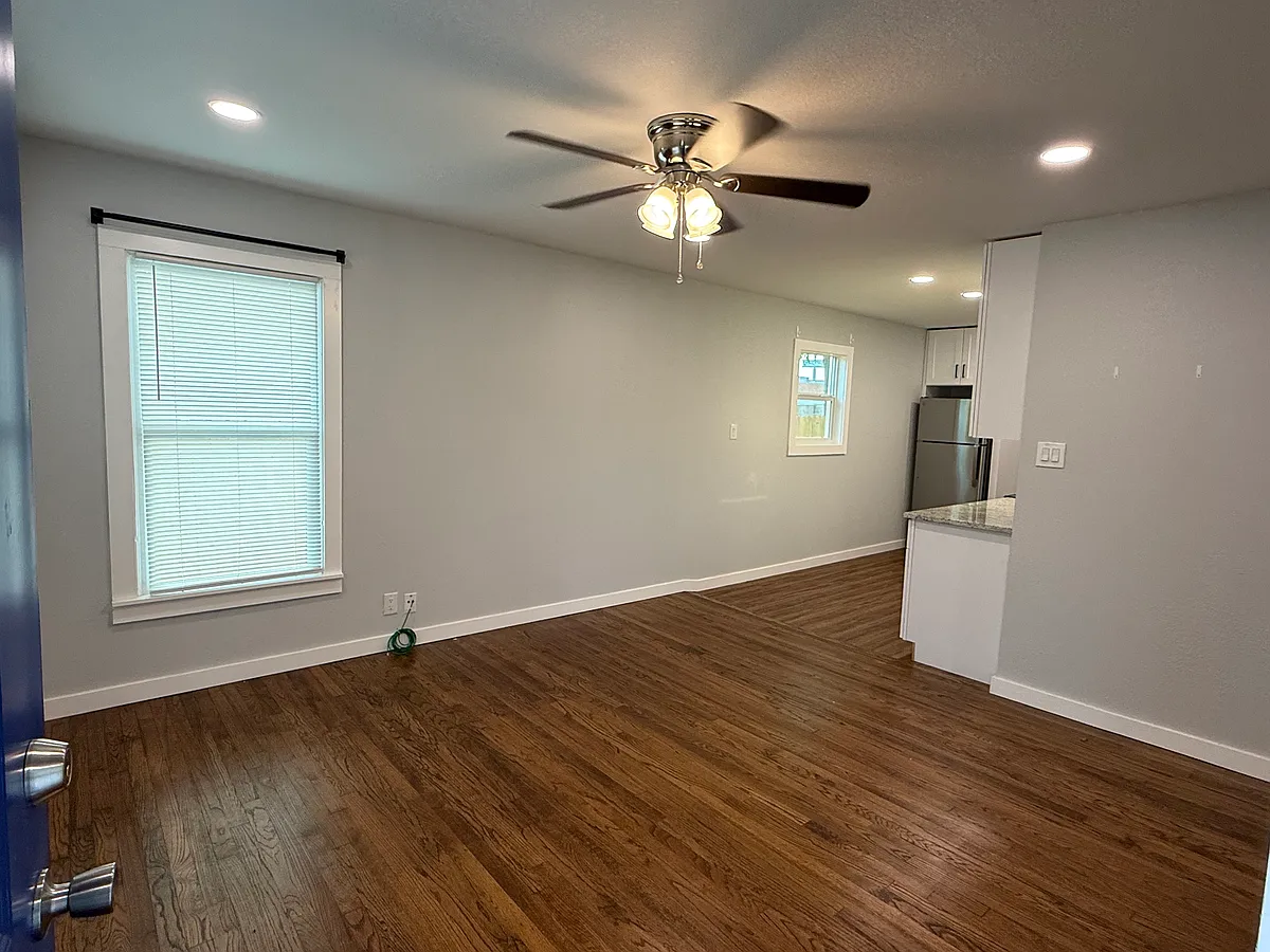 Building Photo - 4904 El Campo Ave #2