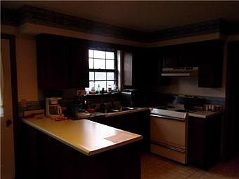5th image of 15141 Newton St