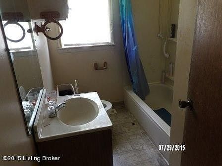 bathroom1