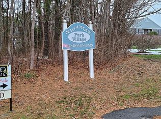 3 Village Green Rd #B, Sagamore Beach, MA 02562