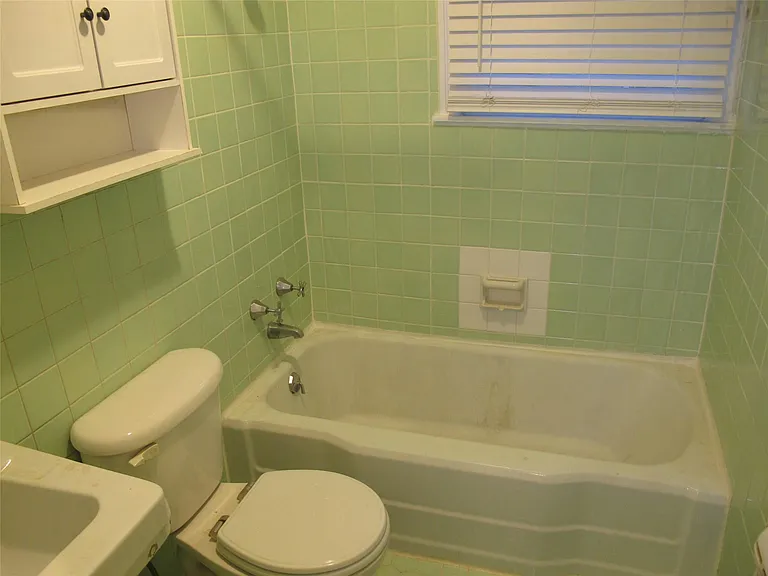 7 Scott Cres — Photo 13