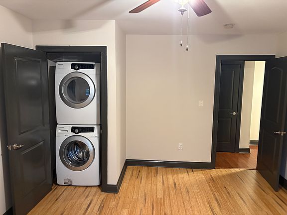 2nd image of 1322 Euclid Ave NE #D
