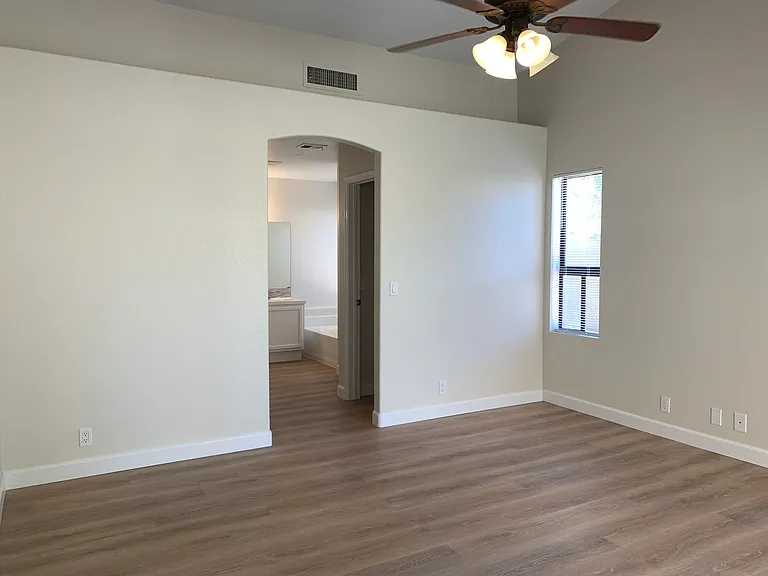 4506 E Amberwood Dr — Photo 8