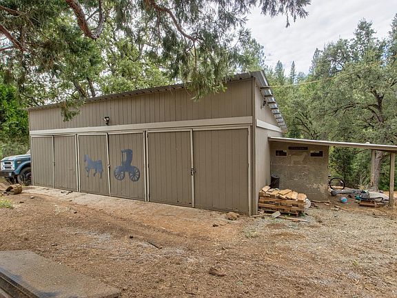 4th image of 8706 Hidden Valley Rd
