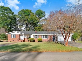 303 E South St, Fremont, NC 27830