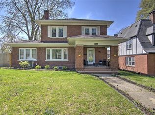 1405 W Riverview Ave, Decatur, IL 62522