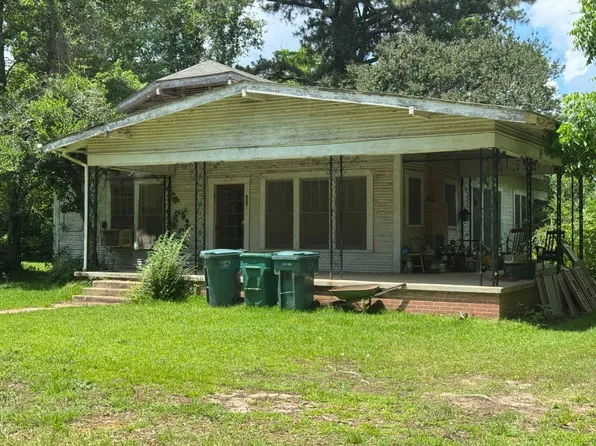 206 E Massey, Waldo, AR 71770