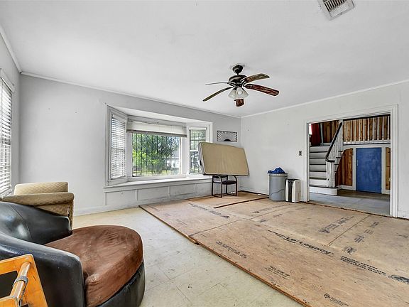 5th image of 2104 New Jersey St