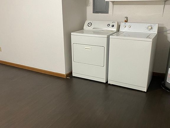 Washer/Dryer available if renter desires