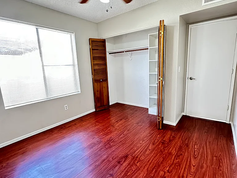 2838 E Beck Ln #3 — Photo 24