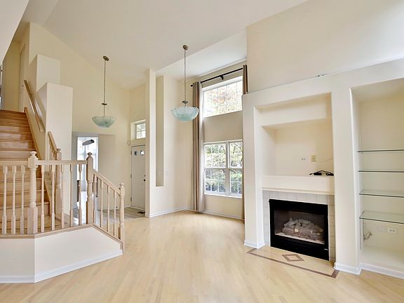 5th image of 4525 Concord Ln #M