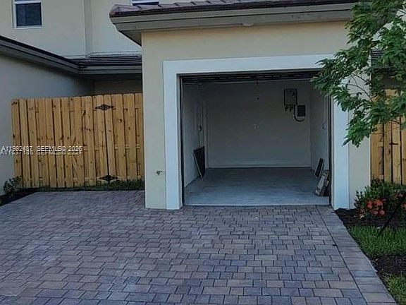 2nd image of 14816 SW 265th St