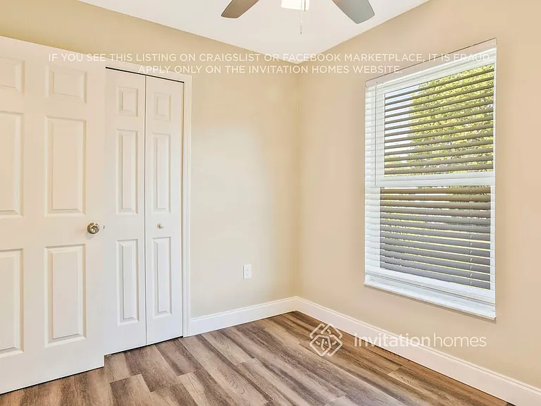316 E Rose Ln — Photo 11