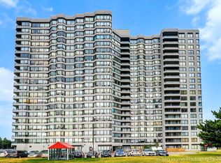 330 Alton Towers Cir #1112, Toronto, ON M1V5H3