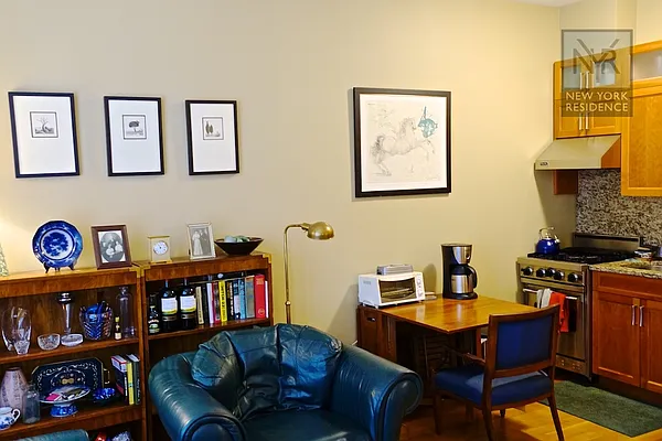 Rented by New York Residence | media 19