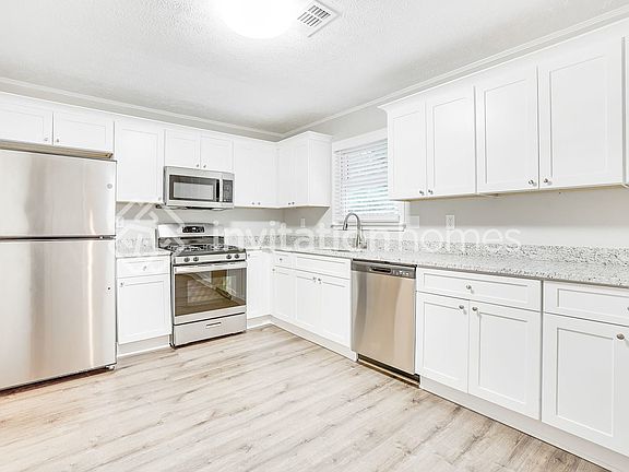 4th image of 5318 Zachary Dr