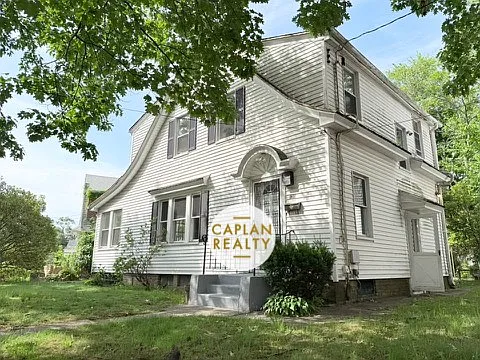150 Crescent St — Photo 22