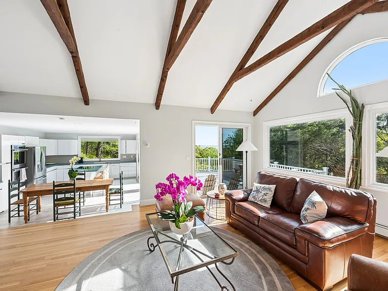 542 Montauk Hwy — Photo 12