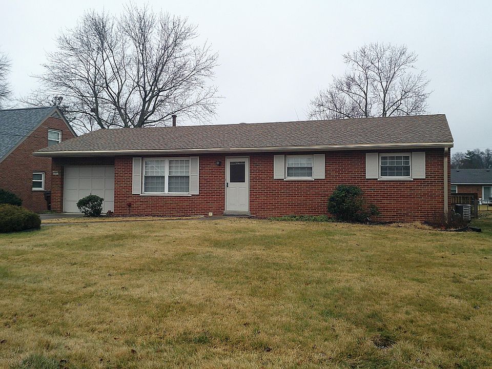 1st image of 927 Villa Dr