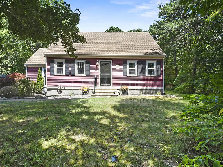 142 Noisy Hole Rd — Photo 1