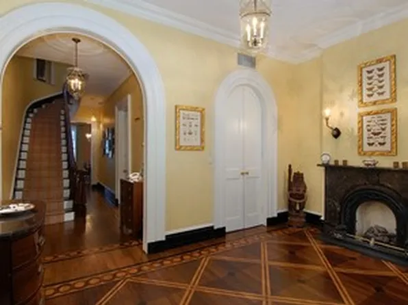 58 West 9th Street image 1 of 6