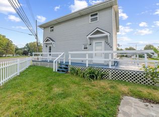 10620 Harold Dr, Luna Pier, MI 48157