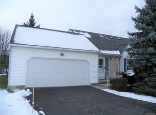 7 Hawthorne Trl, Depew, NY 14043